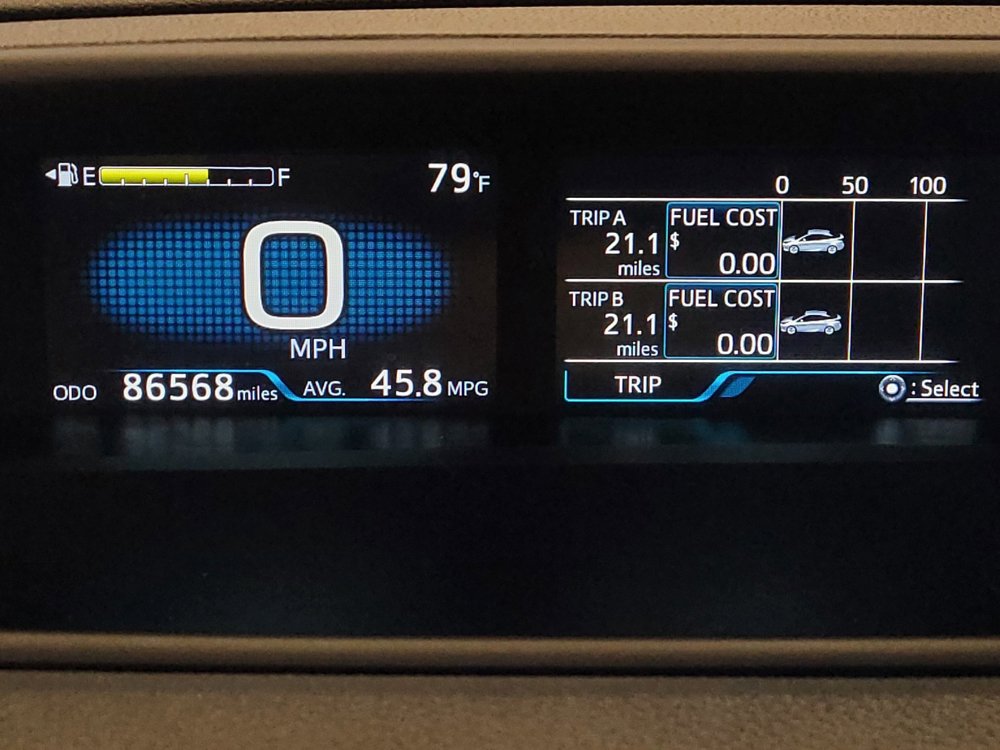 Used 2022 Toyota Prius XLE FWD image 23