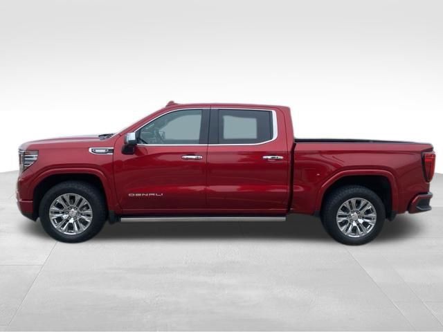 Used 2023 GMC Sierra 1500 Denali w/ Technology Package AWD/4WD image 2