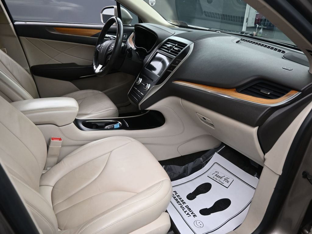 Used 2018 Lincoln MKC Select w/ Select Plus Package image 31