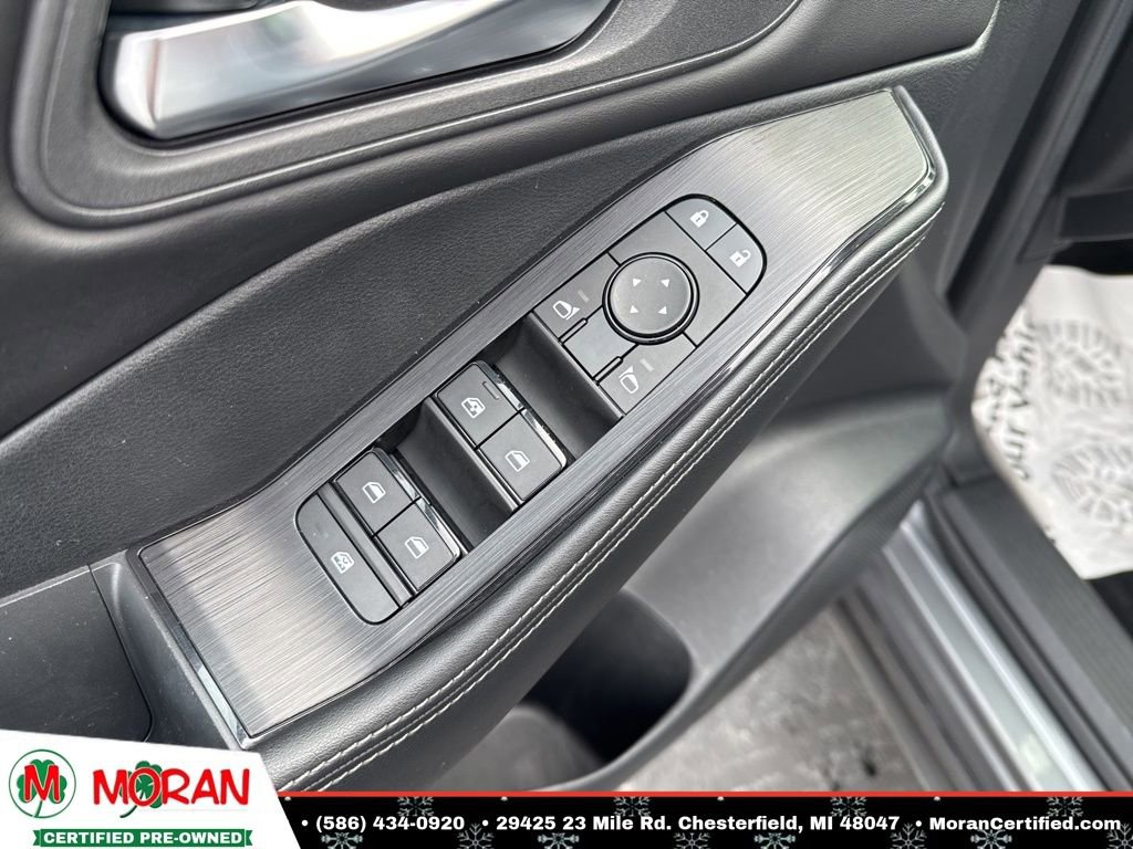 Used 2024 Nissan Rogue SV image 10