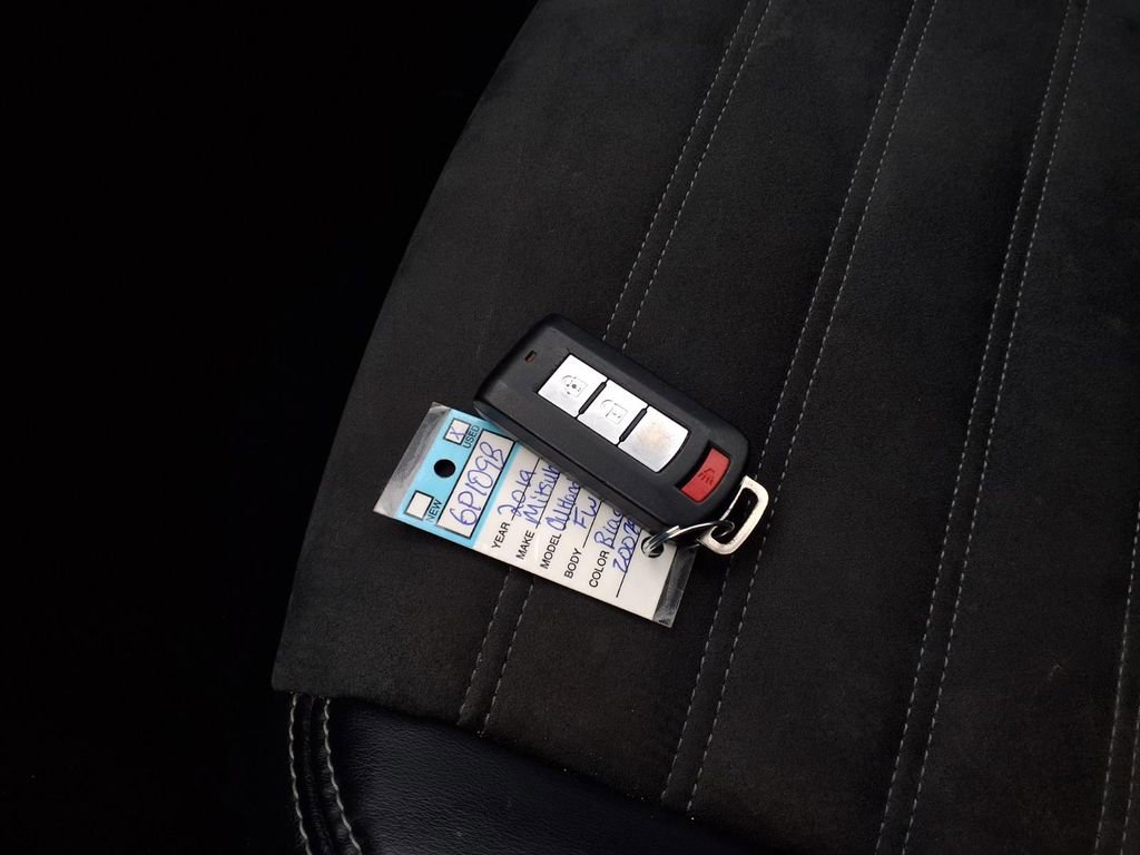 Used 2019 Mitsubishi Outlander FWD image 14