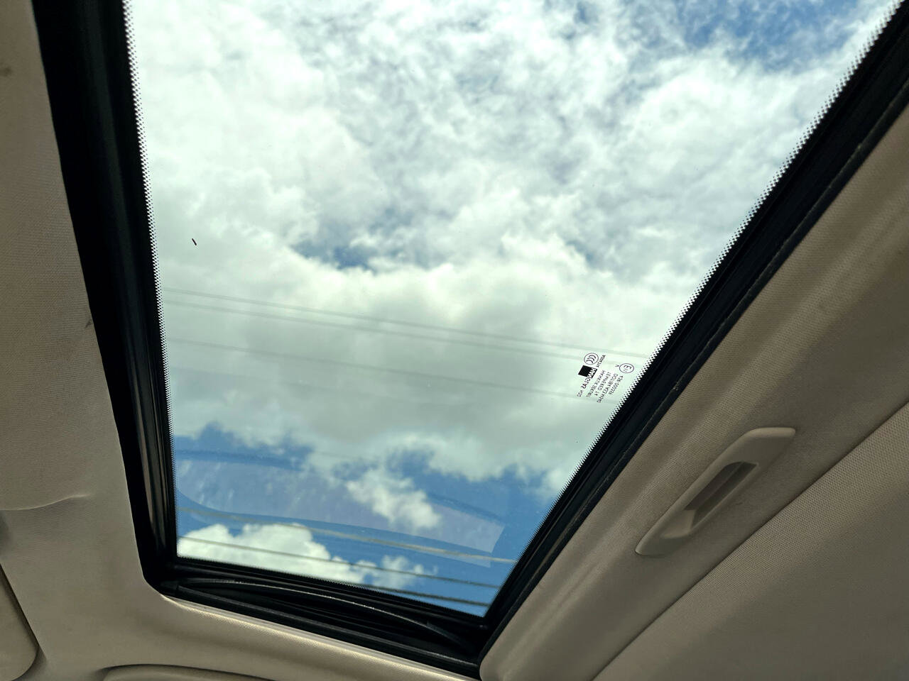 Used 2009 INFINITI G37 Journey w/ Premium Pkg image 17