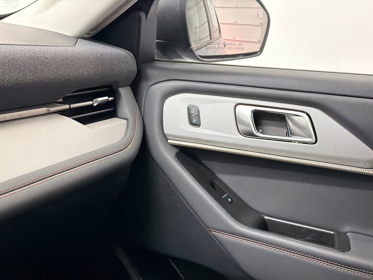 New 2026 Ford Explorer Active w/ Active Comfort Package image 33