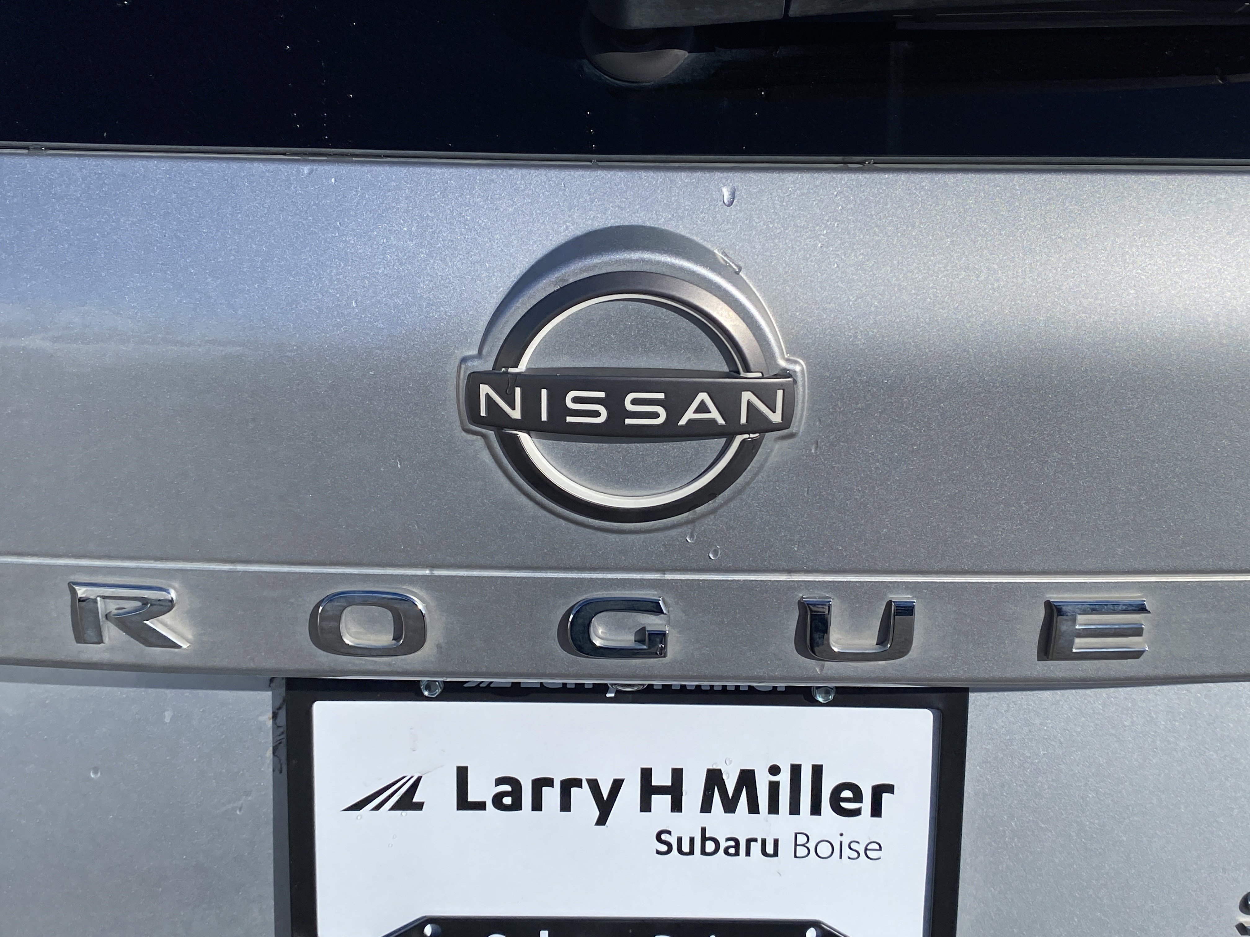 Used 2023 Nissan Rogue SV image 26