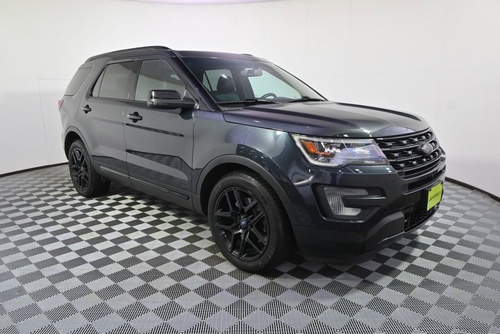 Used 2017 Ford Explorer Sport w/ Equipment Group 401A AWD/4WD image 8