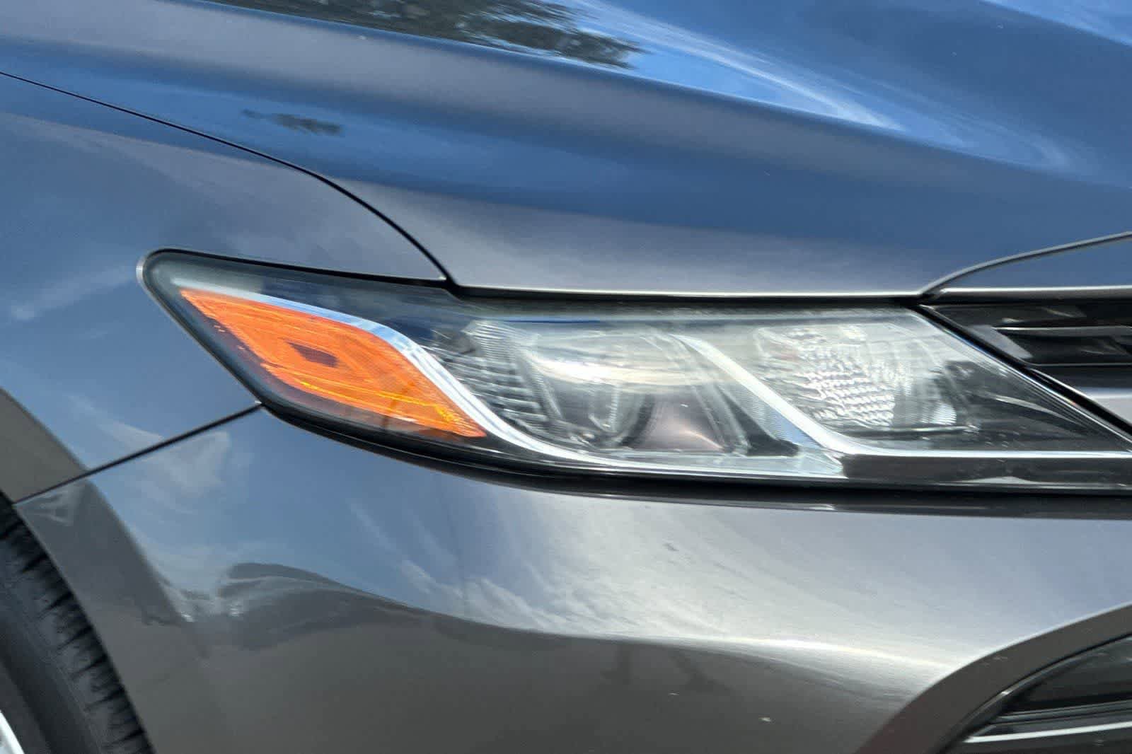 Used 2018 Toyota Camry LE FWD image 31