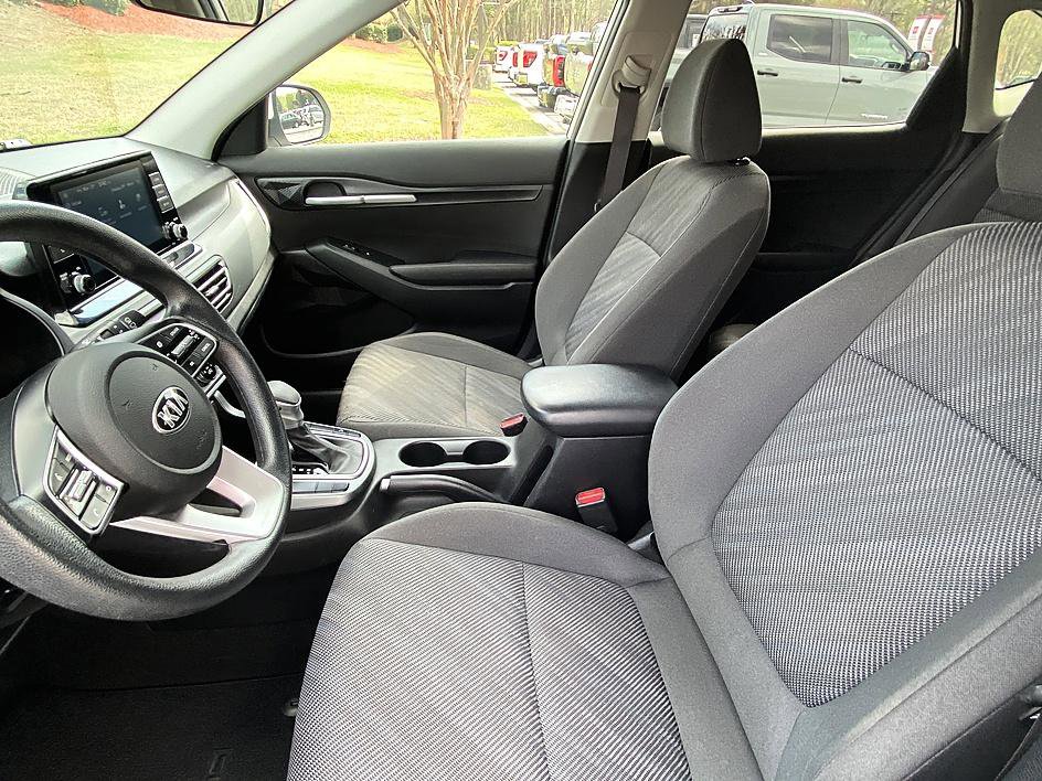 Used 2021 Kia Seltos LX image 11