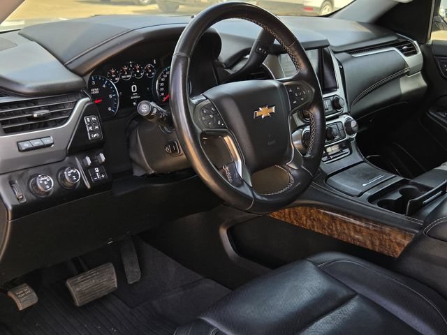 Used 2019 Chevrolet Suburban Premier AWD/4WD image 30
