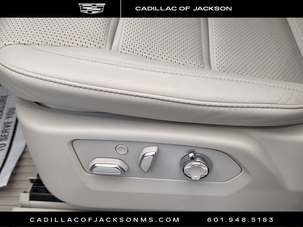 Certified 2026 Cadillac Escalade Platinum Sport w/ LPO, Floor Liner Package AWD/4WD image 18