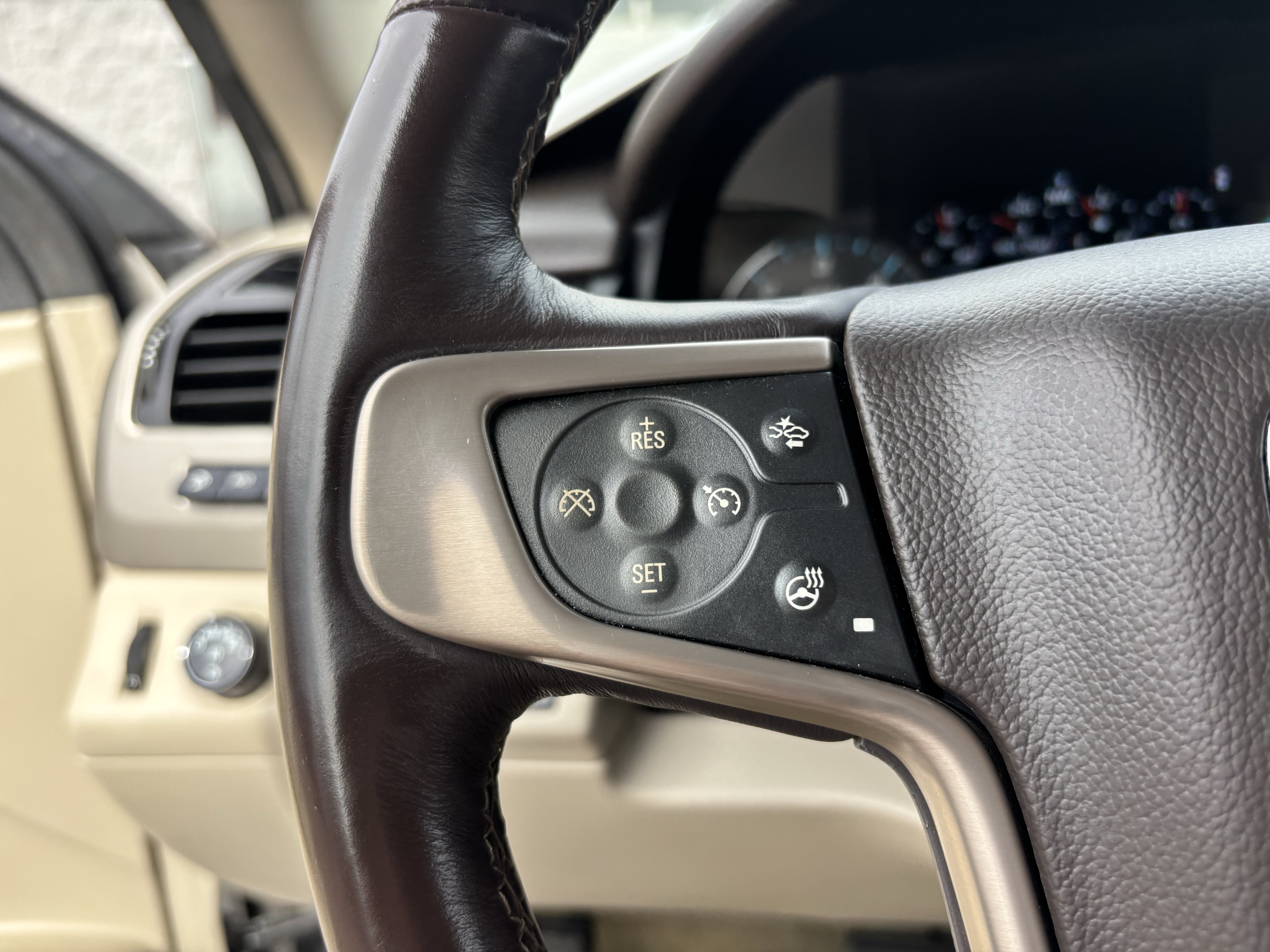 Used 2018 GMC Yukon Denali w/ Open Road Package AWD/4WD image 26
