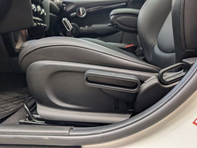 Used 2020 MINI Cooper S w/ Storage Package image 22