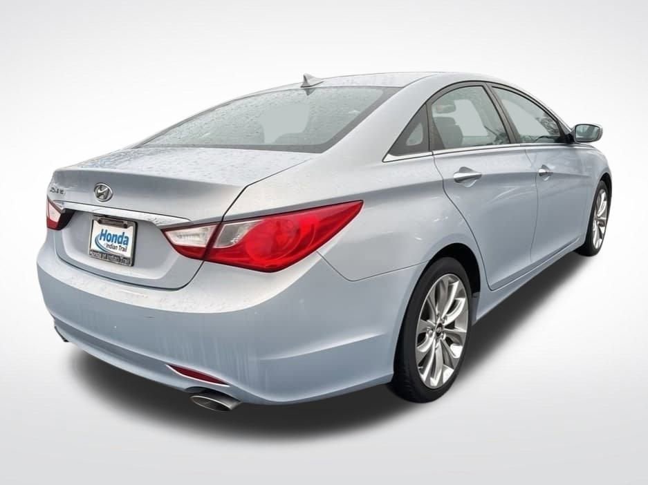 Used 2013 Hyundai Sonata SE w/ Navigation & Sunroof Pkg image 5