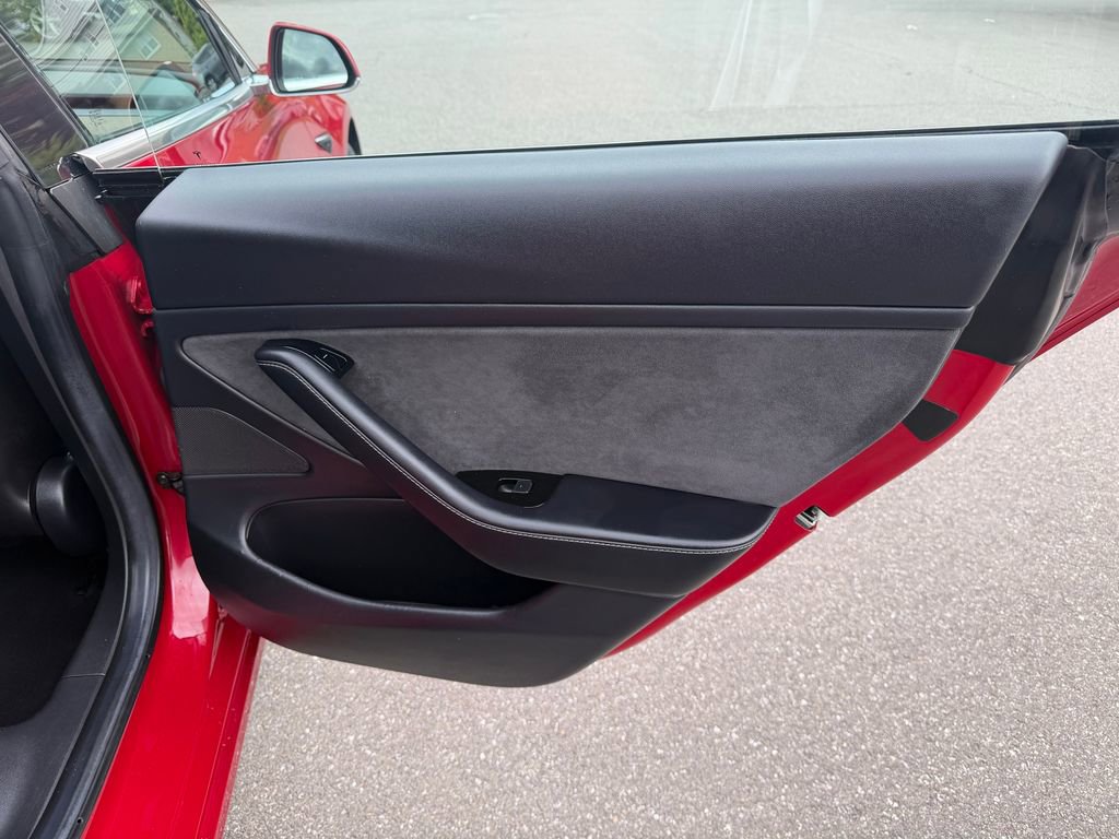Used 2018 Tesla Model 3 Long Range AWD/4WD image 26