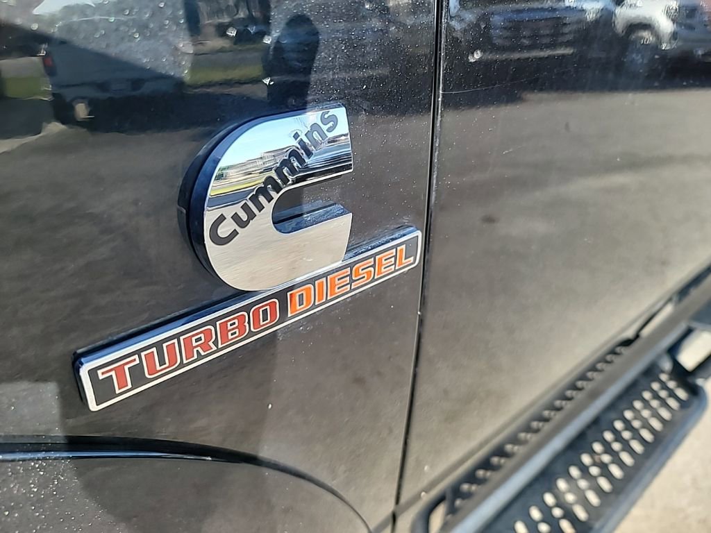 Used 2018 RAM 2500 Laramie w/ Sport Appearance Group image 10