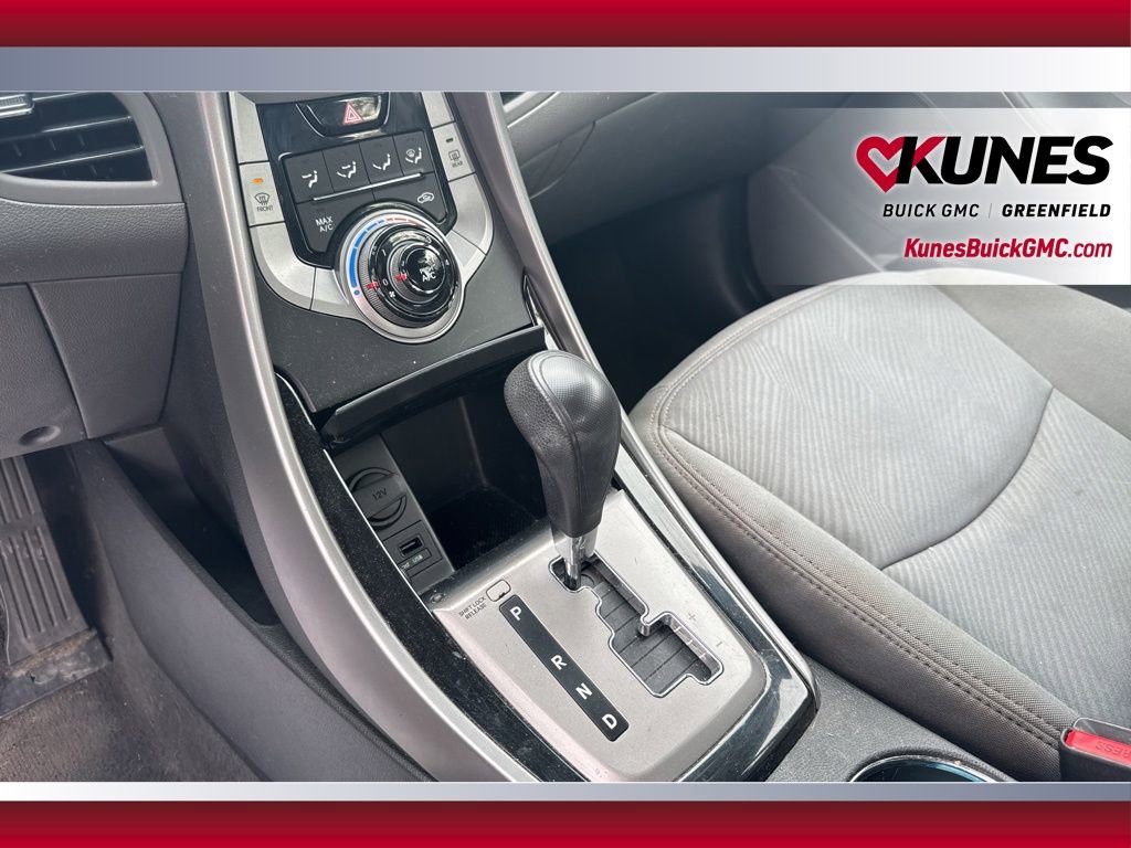 Used 2013 Hyundai Elantra GLS FWD image 25