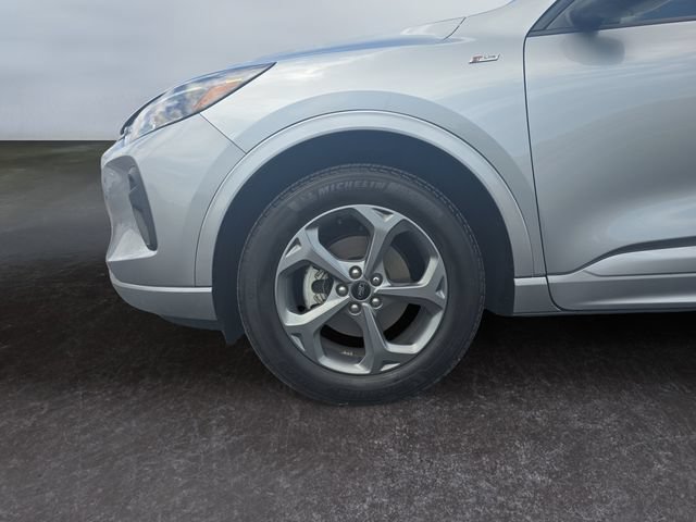Used 2023 Ford Escape ST-Line w/ Tech Pack #1 AWD/4WD image 14