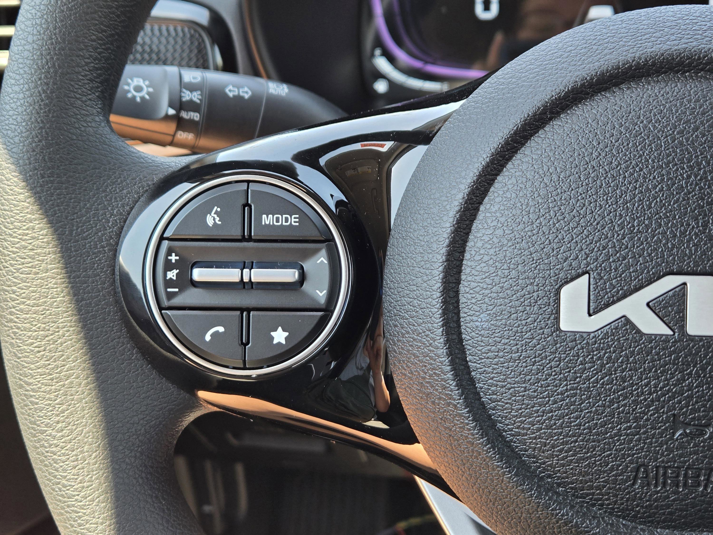 New 2025 Kia Soul S image 22