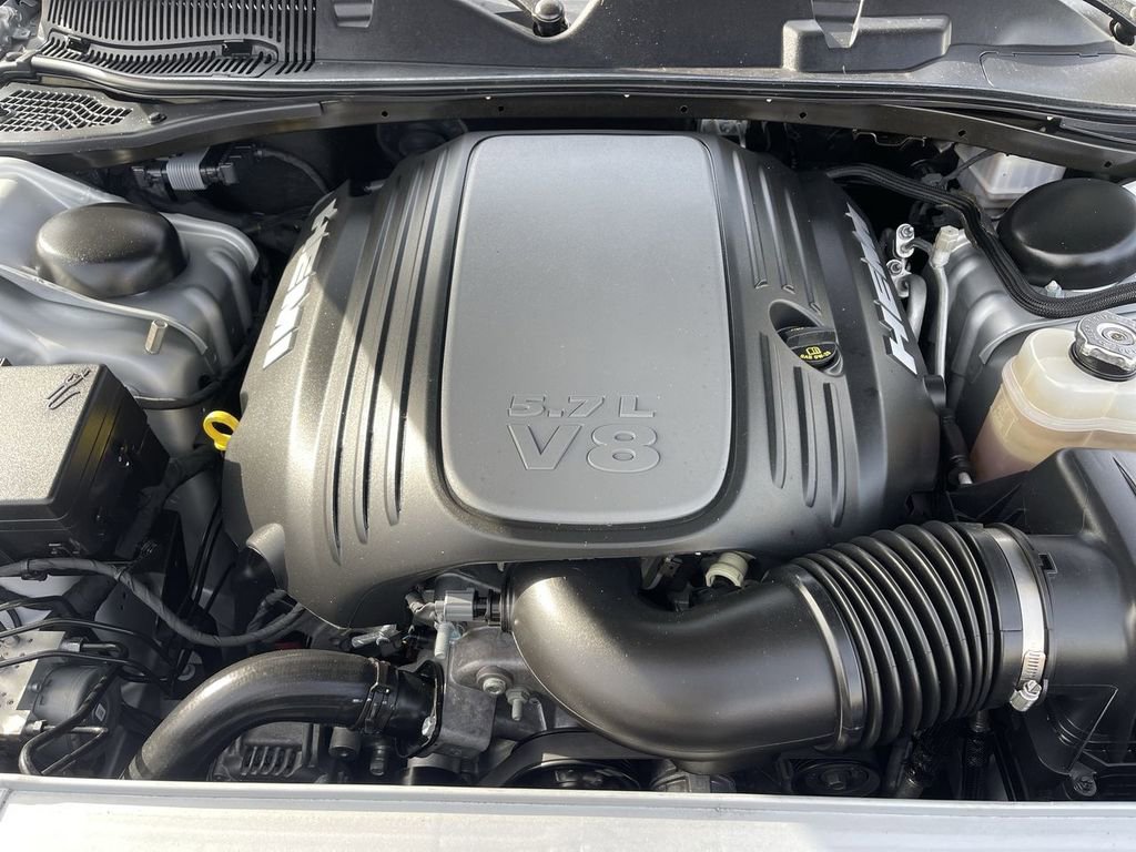 Used 2023 Dodge Challenger R/T w/ Plus Package image 28