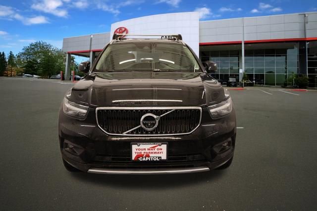 Used 2020 Volvo XC40 T5 Momentum w/ Protection Package image 6