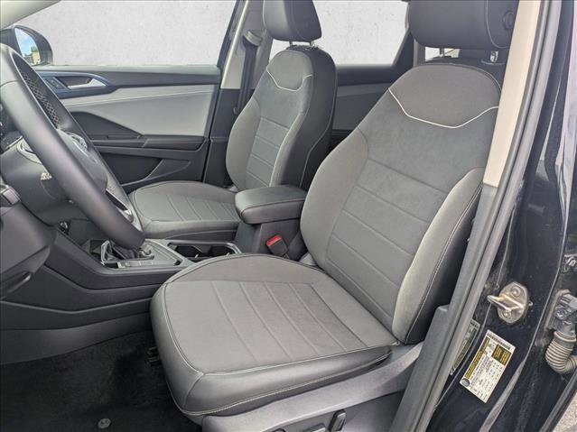 Used 2024 Volkswagen Taos SE FWD image 15