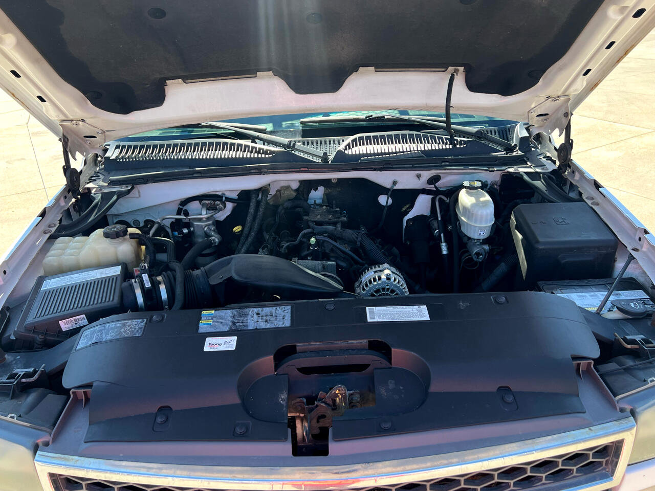 Used 2005 Chevrolet Silverado 3500 4x4 Extended Cab w/ Snow Plow Prep Package image 23