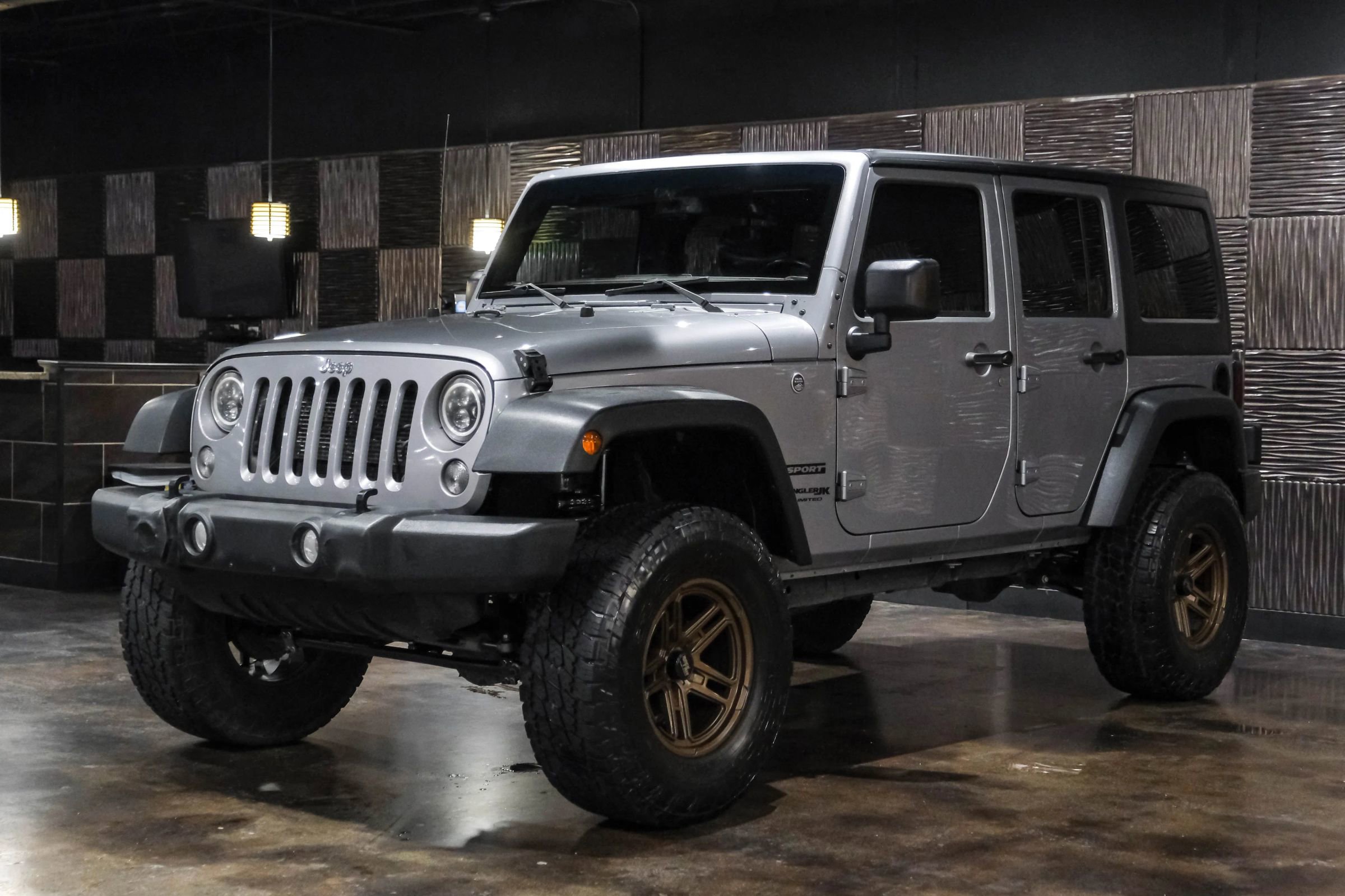 Used 2018 Jeep Wrangler Unlimited Sport S image 6