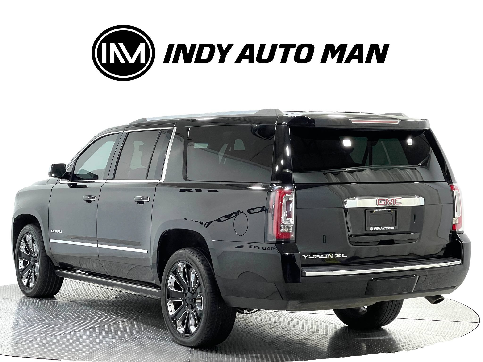 Used 2019 GMC Yukon XL Denali w/ Denali Ultimate Package AWD/4WD image 6