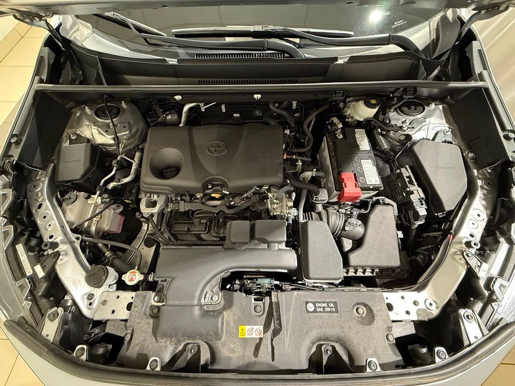 Used 2022 Toyota RAV4 XLE Premium AWD/4WD image 10