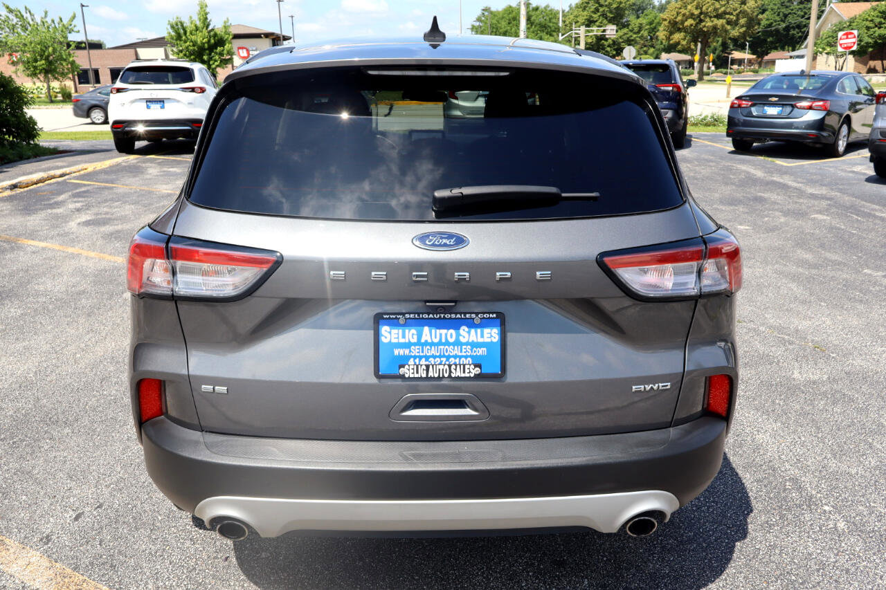 Used 2022 Ford Escape SE image 5