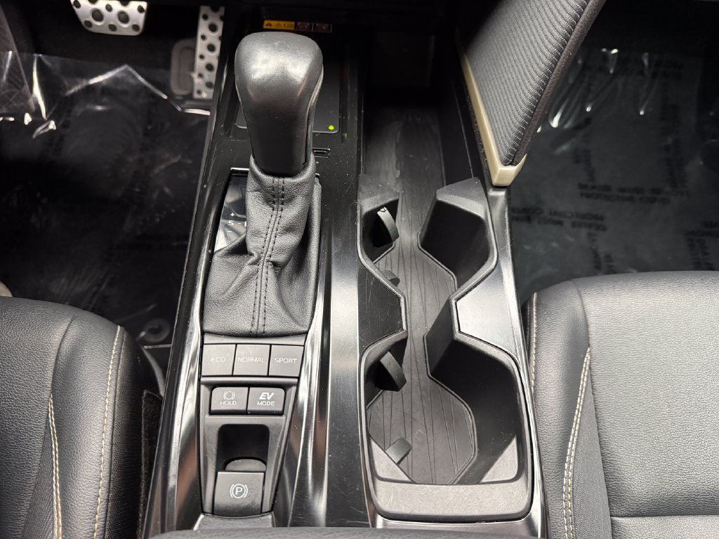 Used 2025 Toyota Camry SE FWD image 20