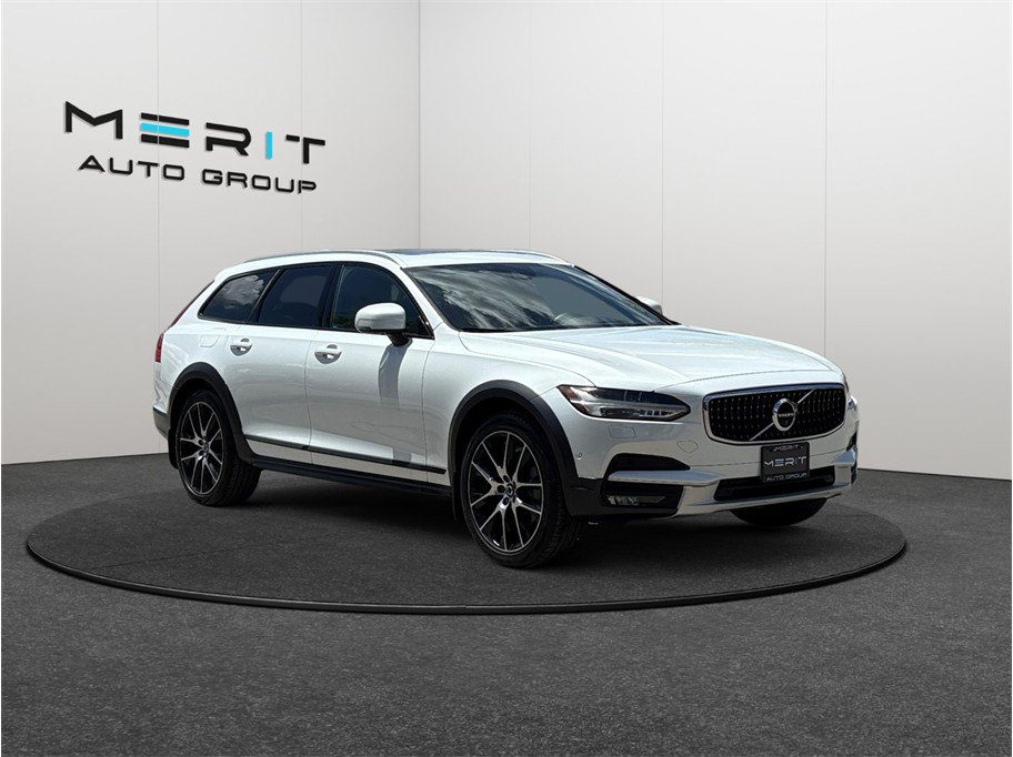 Used 2018 Volvo V90 T6 Cross Country w/ Convenience Package AWD/4WD image 1