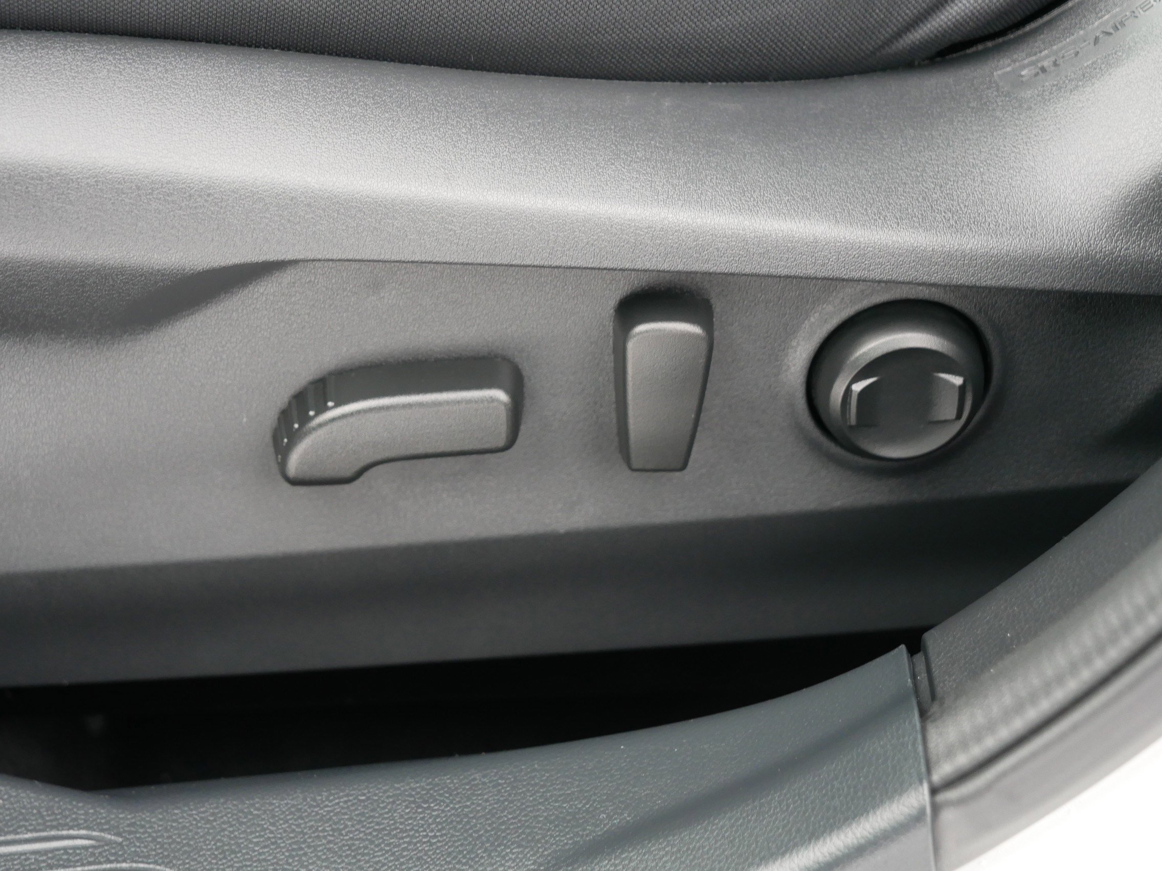 Used 2025 Subaru Outback Premium image 20