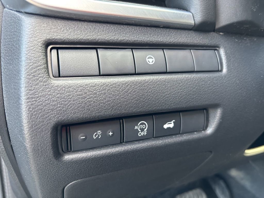 Certified 2026 Nissan Rogue SV AWD/4WD image 24