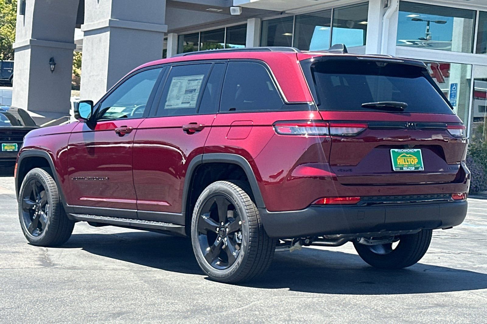 New 2025 Jeep Grand Cherokee Limited w/ Luxury Tech Group II image 7