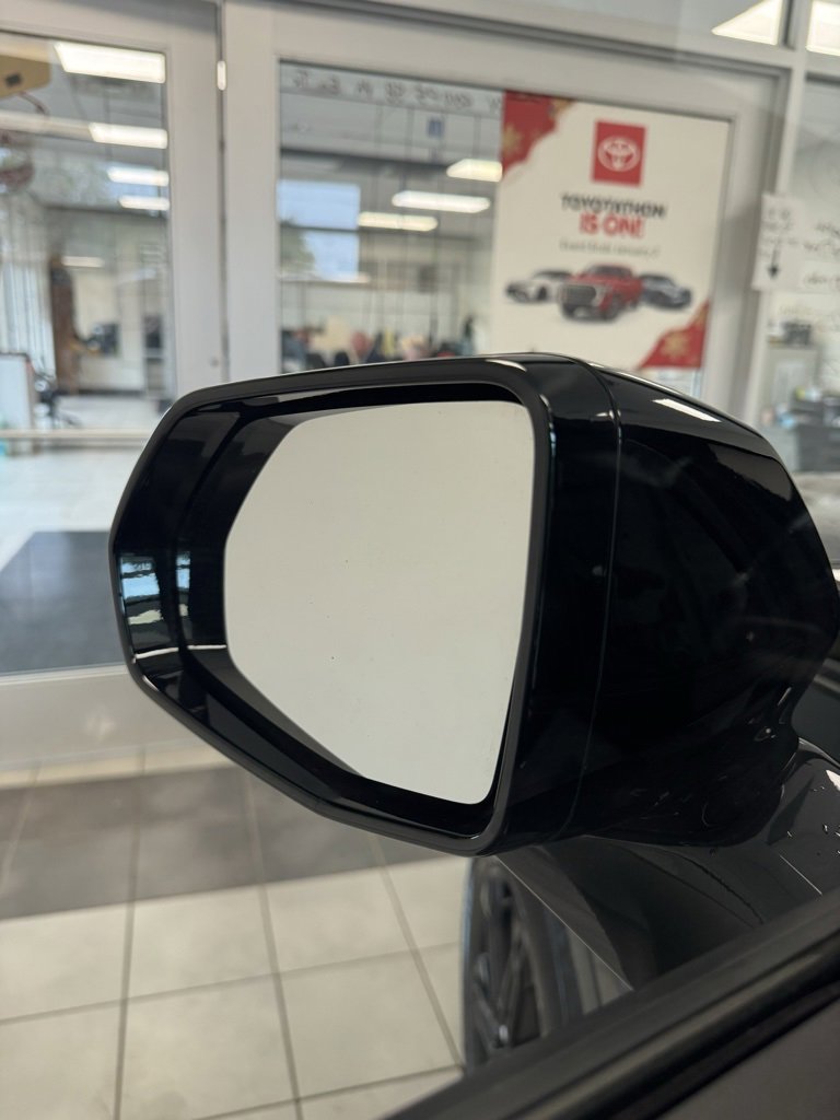 Certified 2025 Chevrolet Blazer LT w/ Midnight/Sport Edition image 11