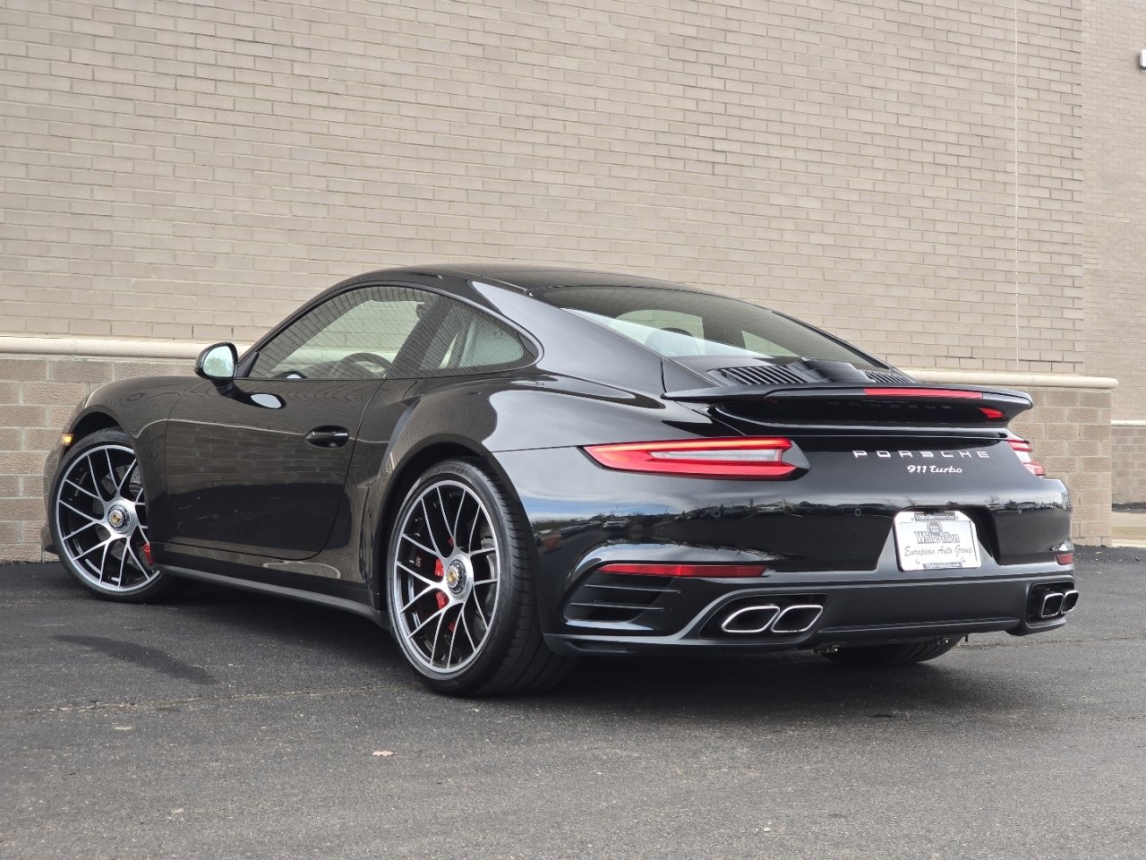 Used 2017 Porsche 911 Turbo image 4