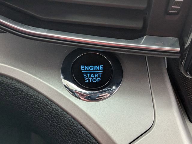 Used 2022 Ford Explorer XLT w/ Equipment Group 202A image 26