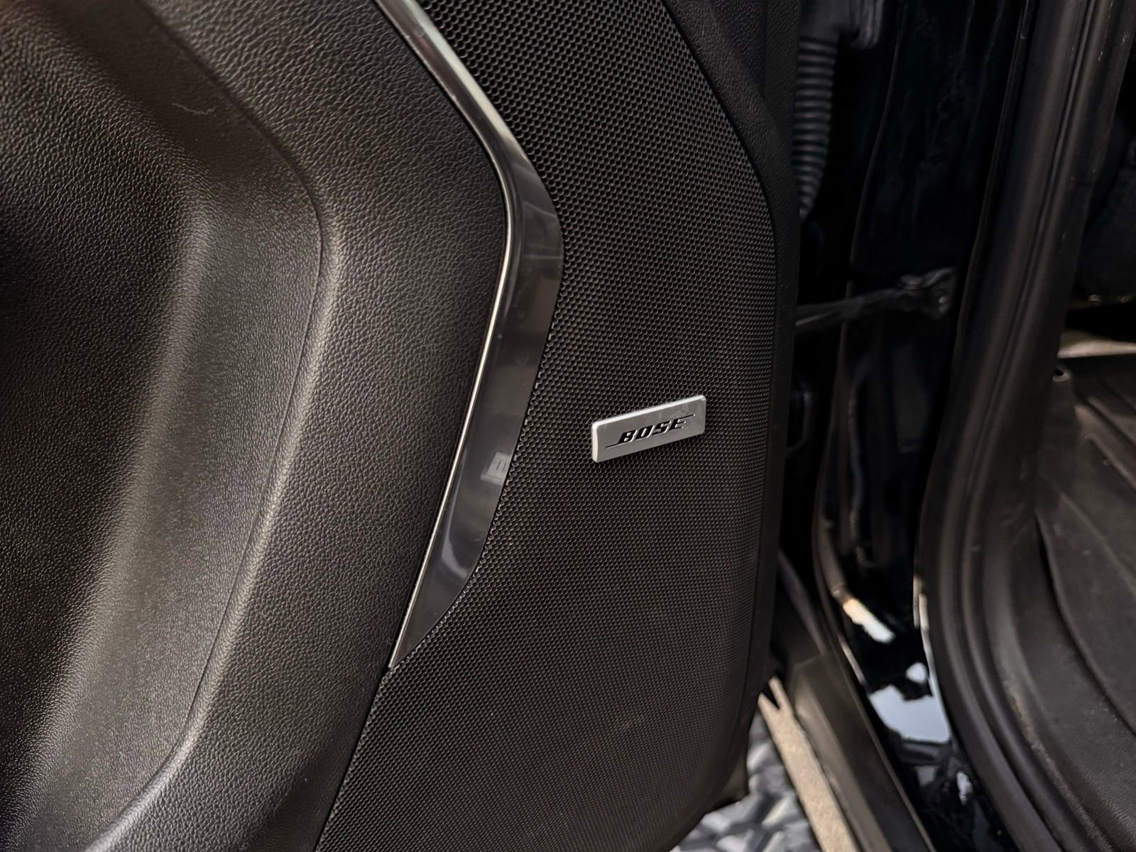 Used 2021 Chevrolet Tahoe Z71 image 34