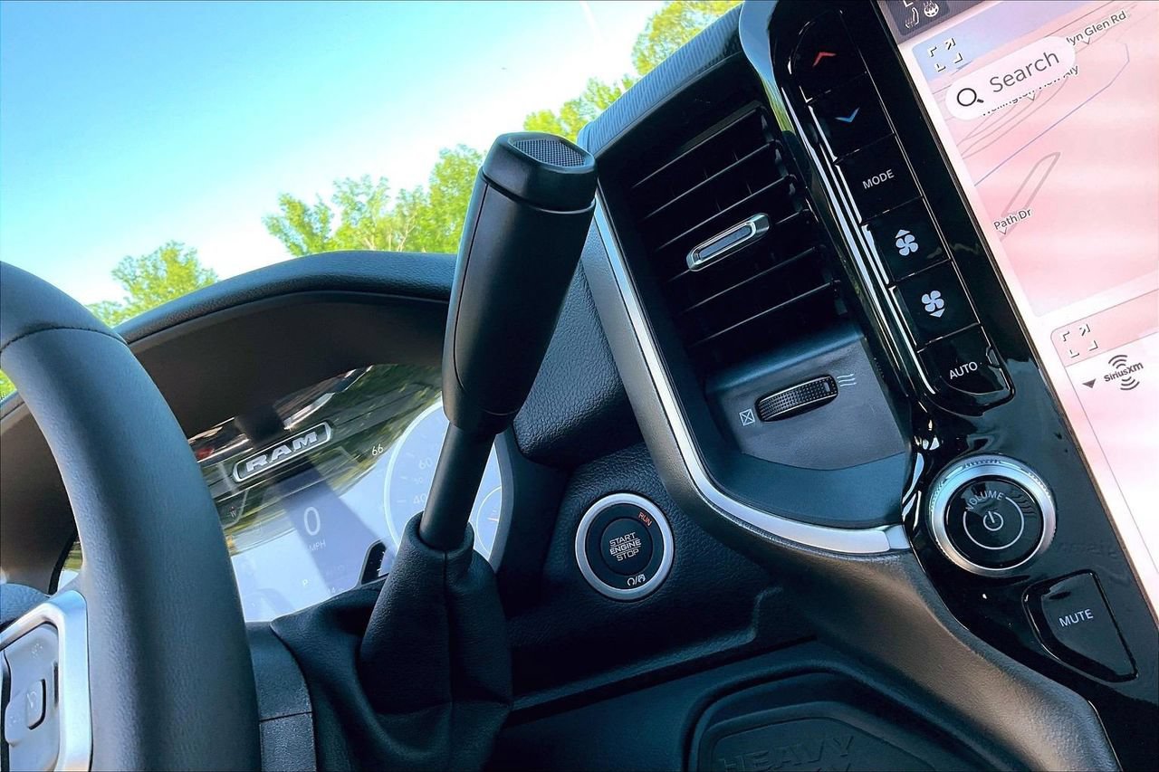 New 2026 RAM 2500 Big Horn AWD/4WD image 32