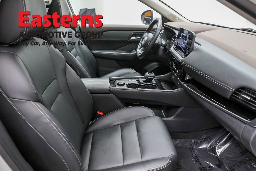 Used 2022 Nissan Rogue SL w/ SL Premium Package image 24