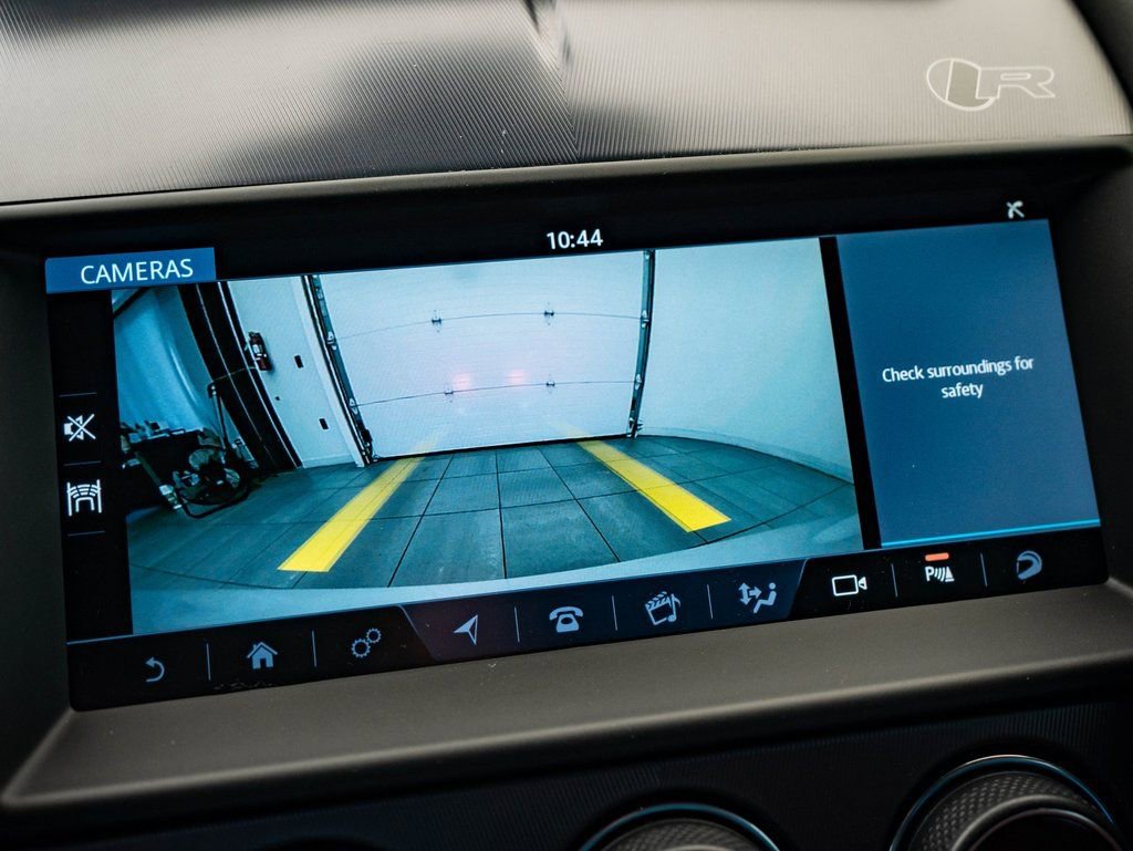 Used 2022 Jaguar F-TYPE R image 30