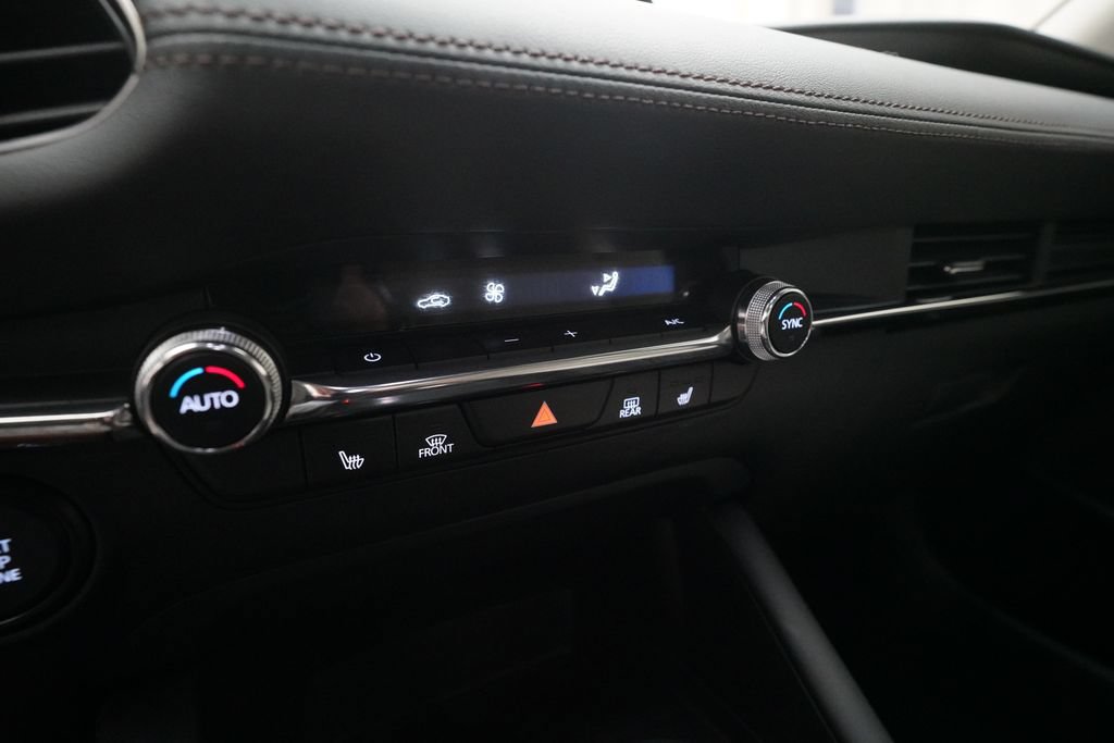 Used 2022 MAZDA MAZDA3 s FWD image 20