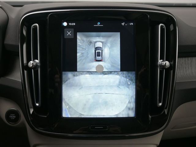 New 2026 Volvo XC40 B5 Ultra w/ Climate Package image 21