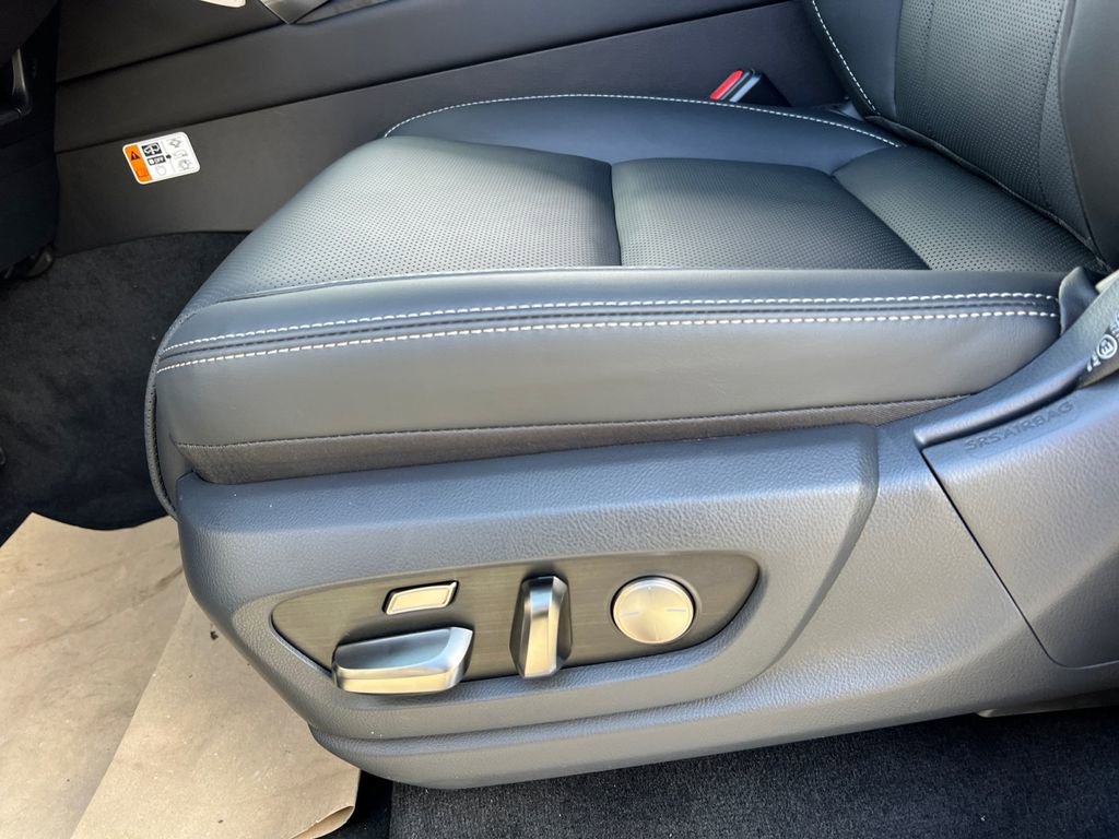 New 2026 Lexus LX 600 4WD w/ Luxury Package image 14