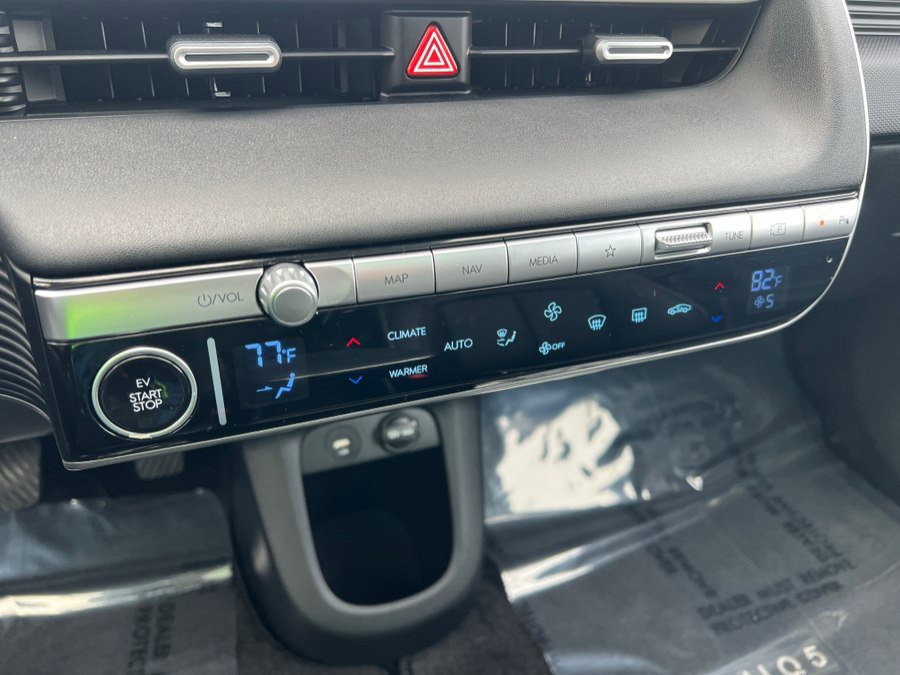 Used 2024 Hyundai Ioniq 5 Limited image 30