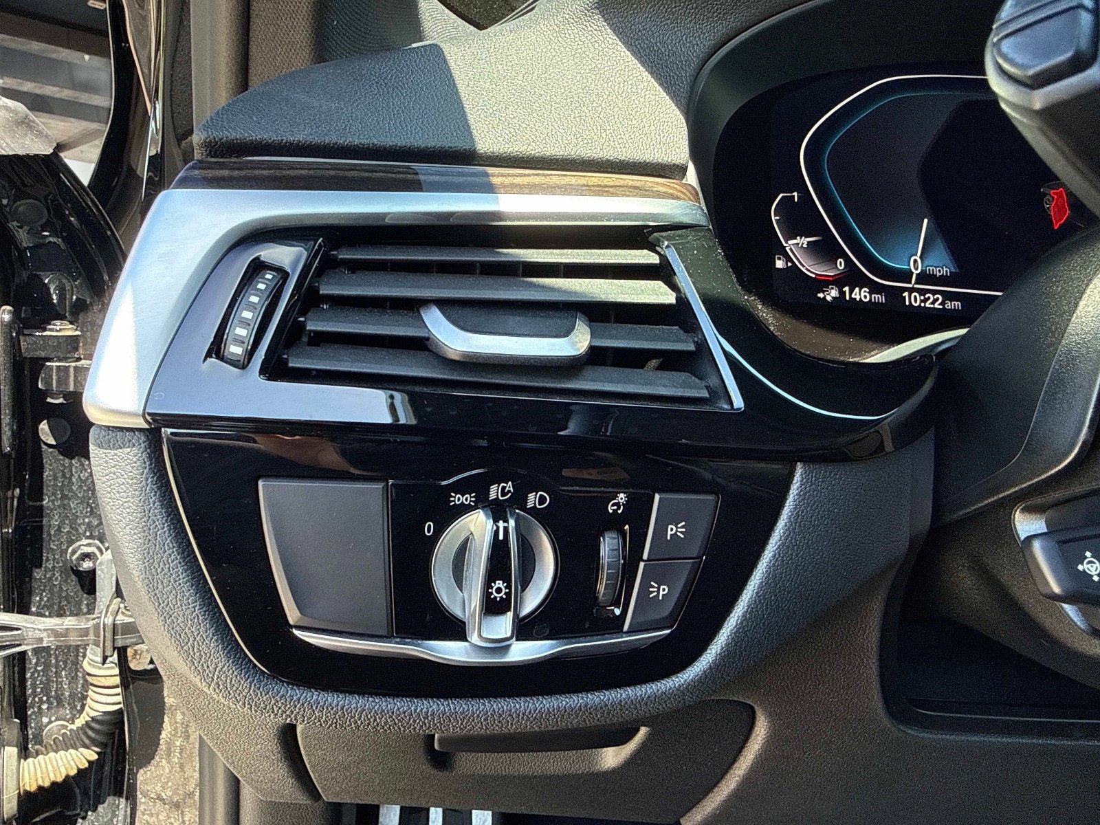 Used 2023 BMW 530e w/ M Sport Package image 51