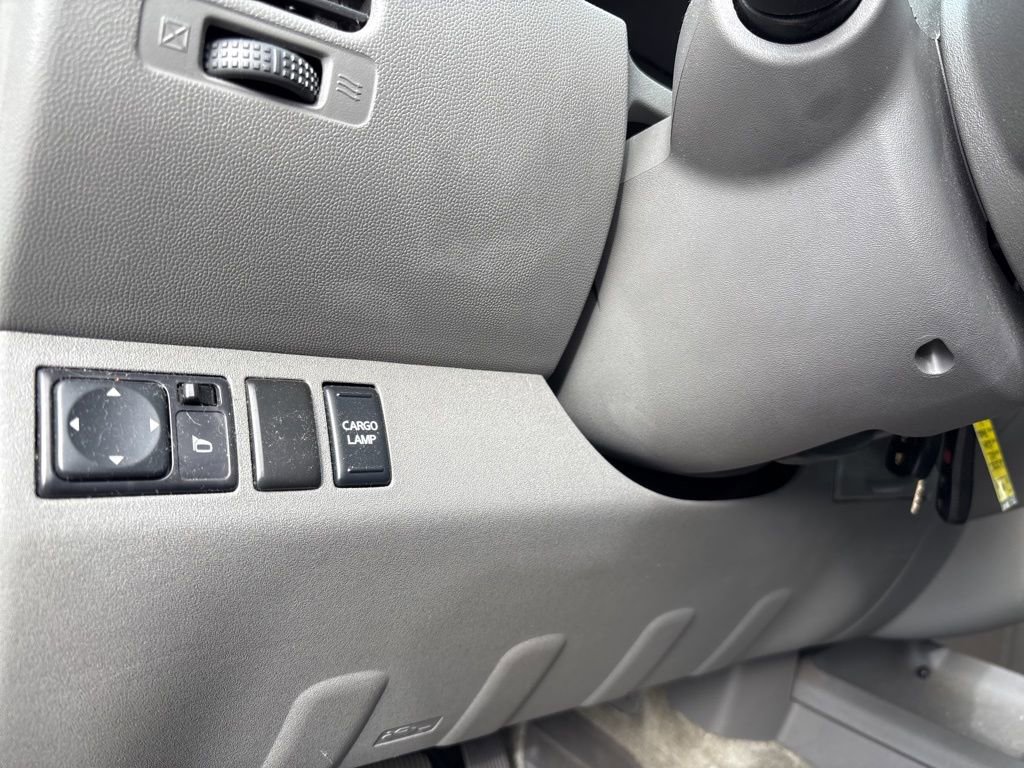 Used 2018 Nissan Frontier SV image 10