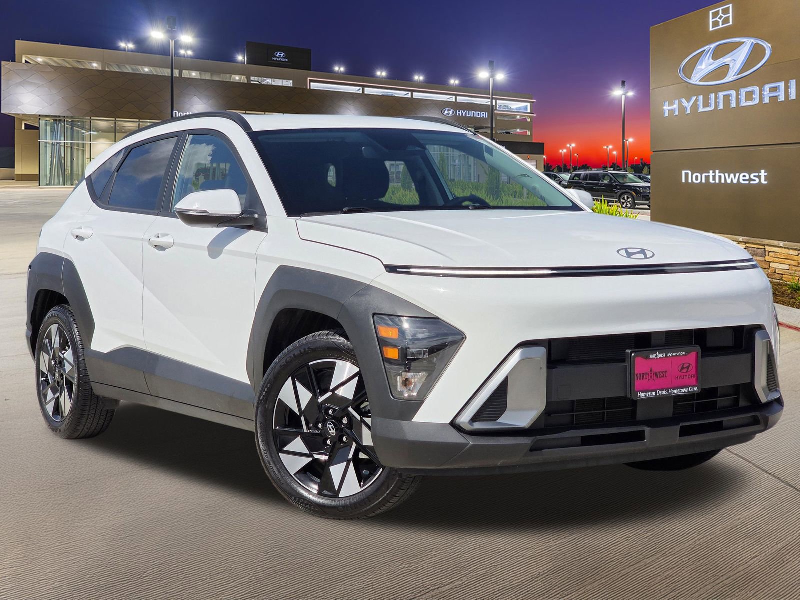 Certified 2025 Hyundai Kona SEL image 3
