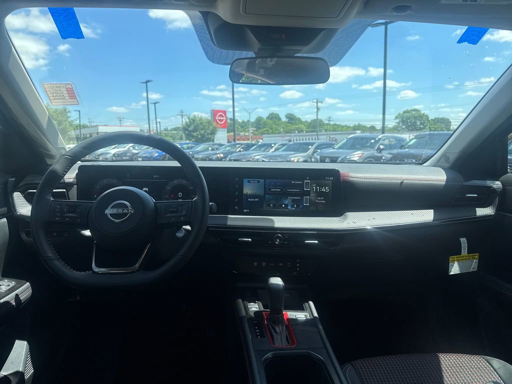 Used 2025 Nissan Kicks SR FWD image 21