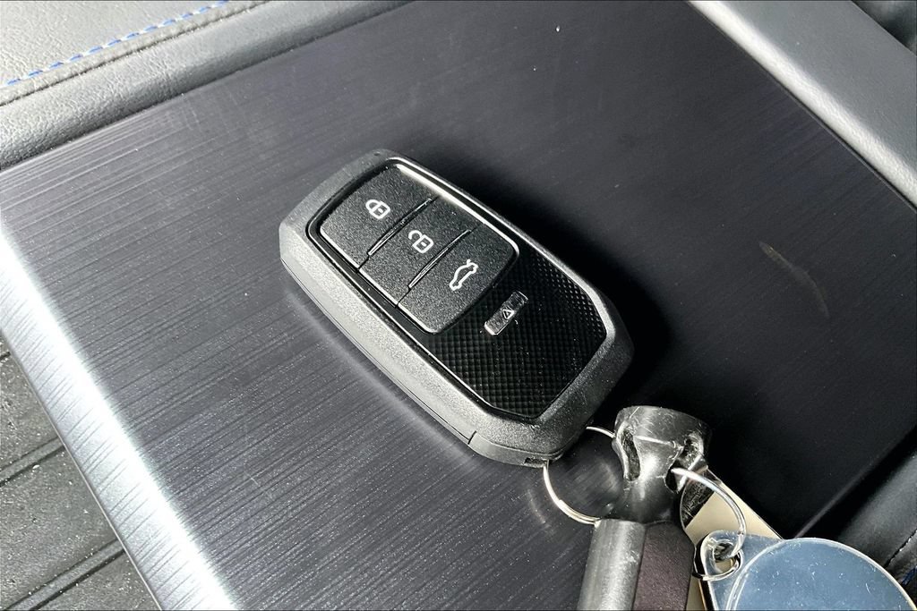 Used 2026 Toyota Tundra Platinum AWD/4WD image 12
